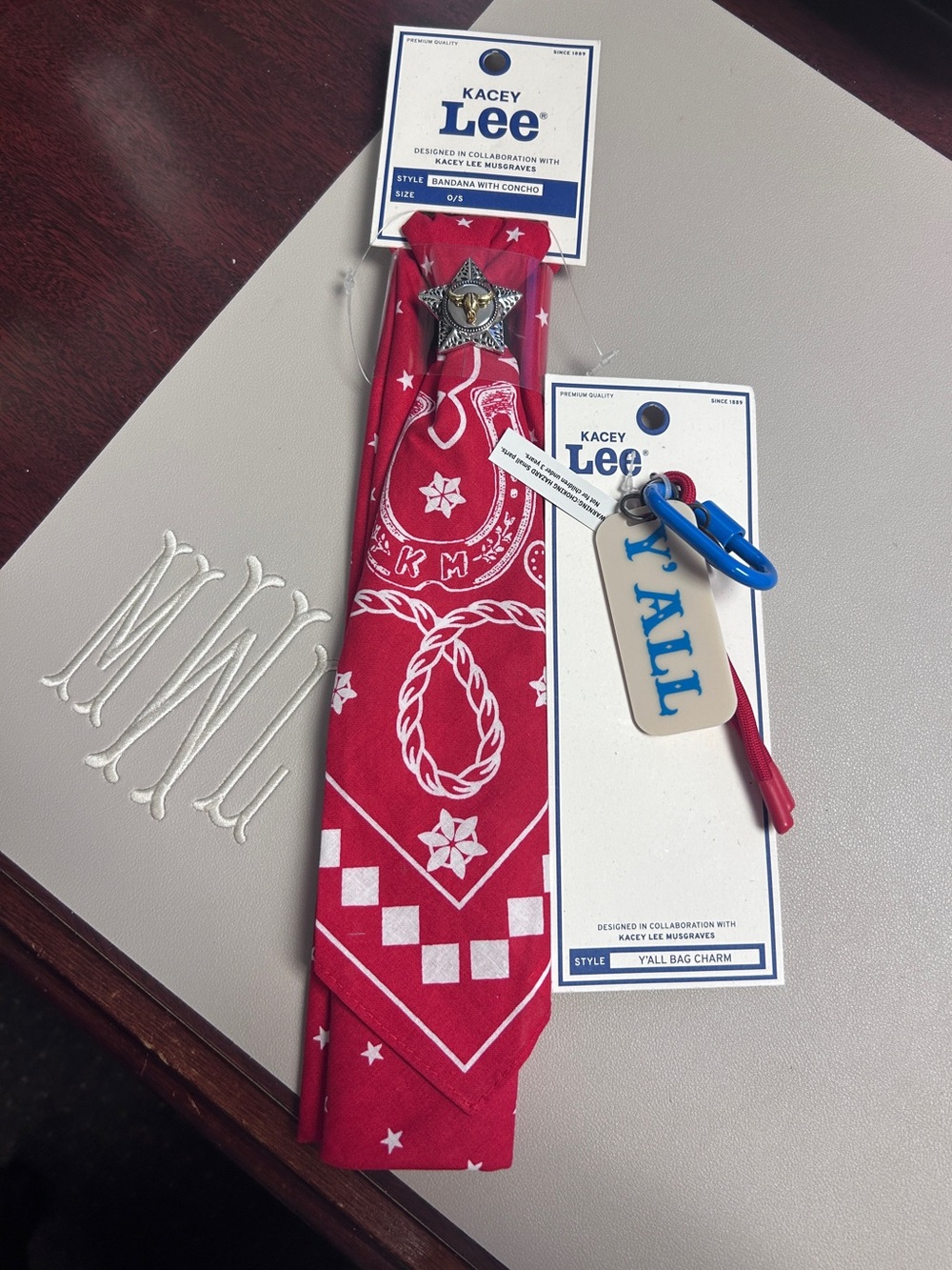 Accessory Lot Bag clip and bandana with concho